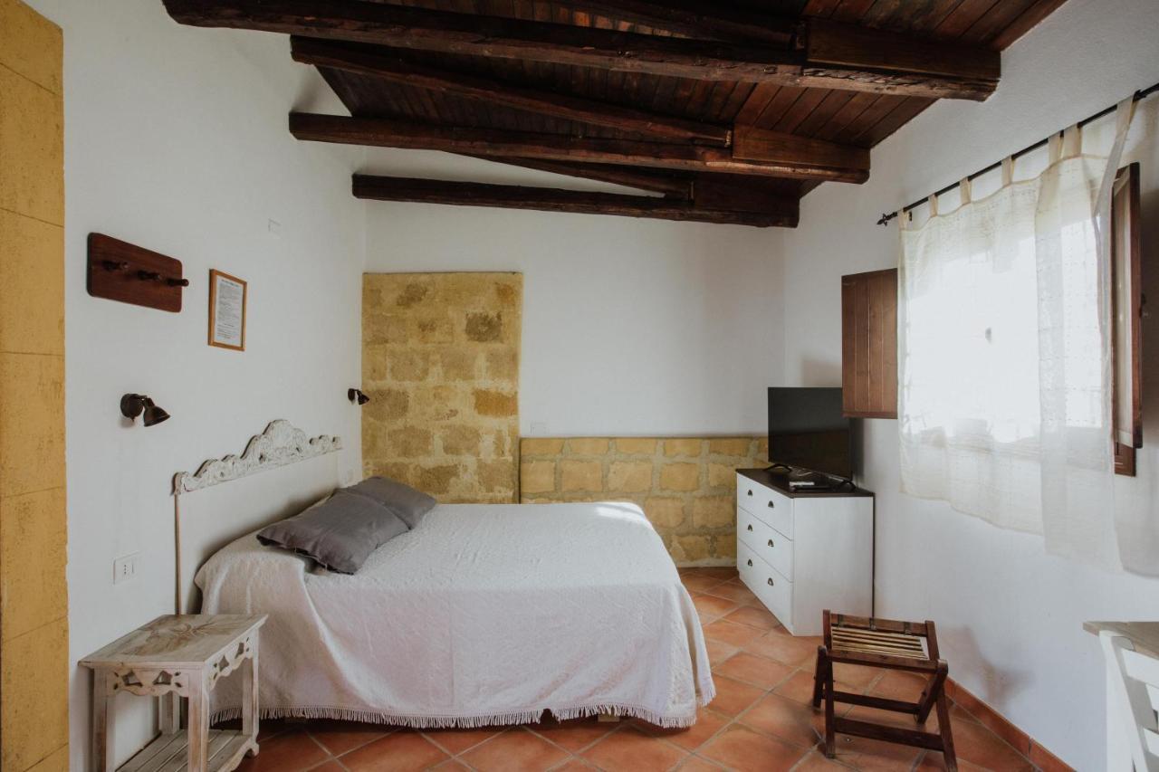 Baglio Calia Bed & Breakfast Mazara del Vallo Exterior photo