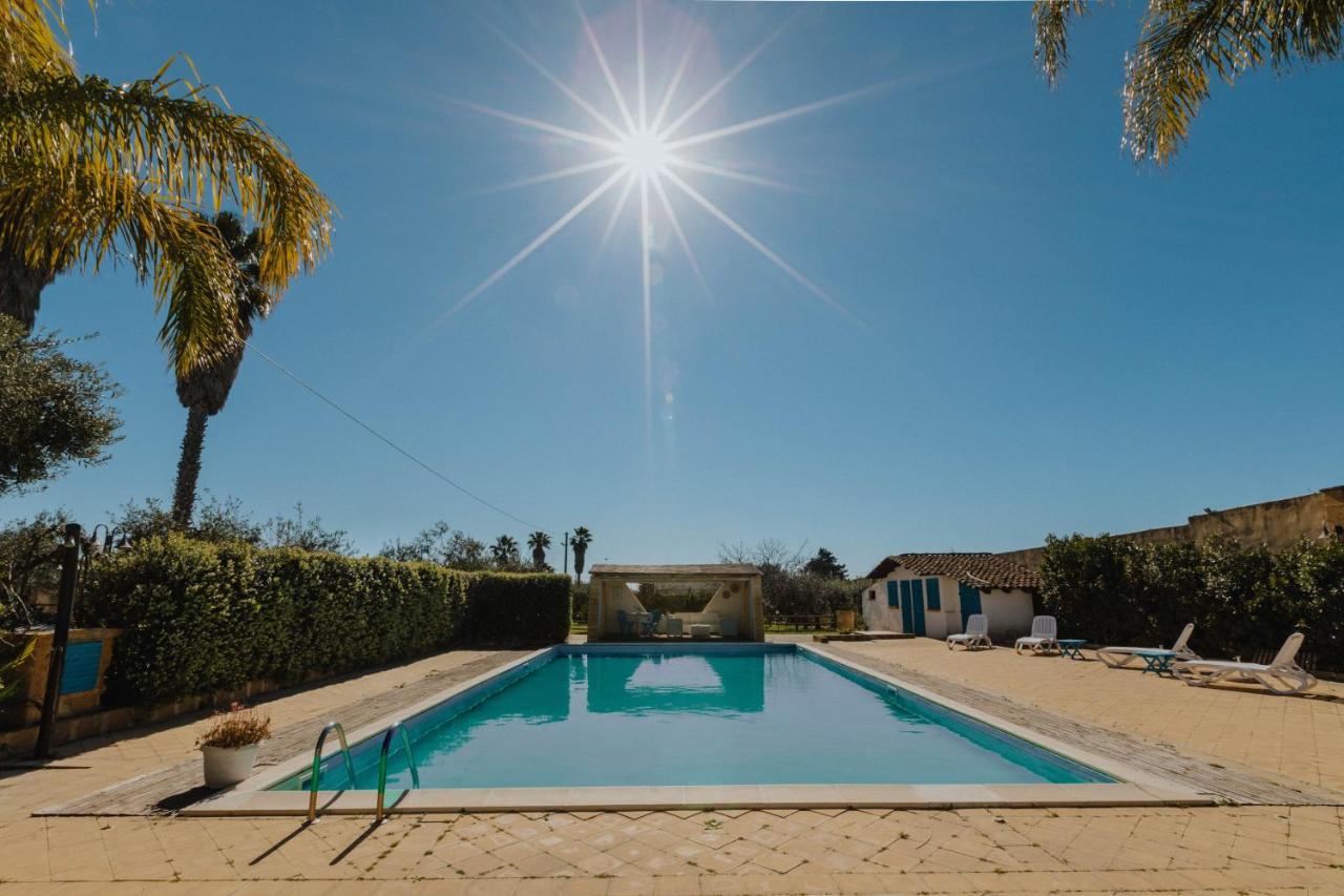 Baglio Calia Bed & Breakfast Mazara del Vallo Exterior photo